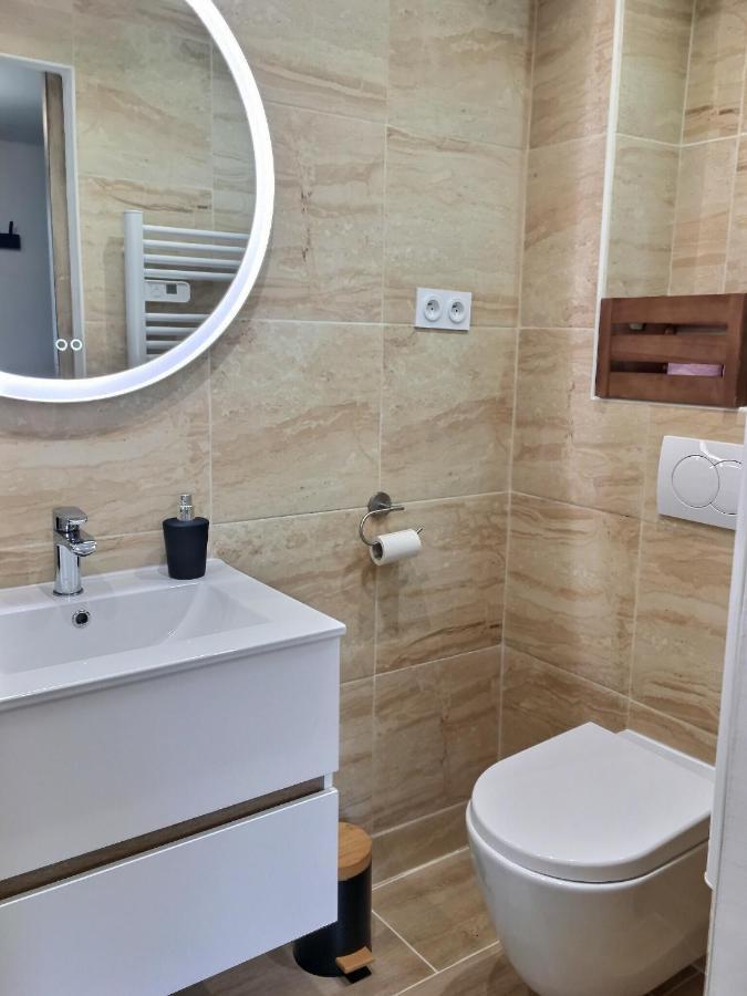 Bleu Lavande - Coquet Appartement Ambiance Village Истр Экстерьер фото