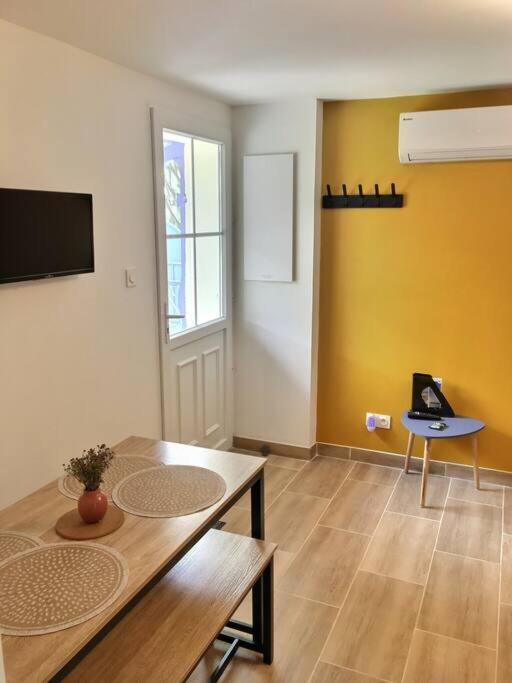 Bleu Lavande - Coquet Appartement Ambiance Village Истр Экстерьер фото