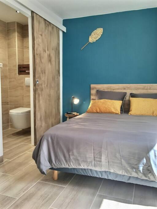 Bleu Lavande - Coquet Appartement Ambiance Village Истр Экстерьер фото